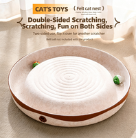 Lit pour chat rond en feutre blanc avec balle interactive, griffoir durable pour chat, nid douillet pour animaux de compagnie pour toutes les saisons, pour chats d'intérieur