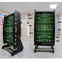 Table de baby-foot pliable verticale de 4,5 pieds, style minimaliste, table de baby-foot peu encombrante, table de jeu de football pliable pour la maison/usage commercial
