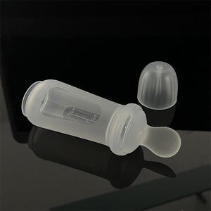 Cuillère-biberon en silicone pour bébé, distributeur de céréales anti-étouffement de qualité alimentaire - Product Image 4