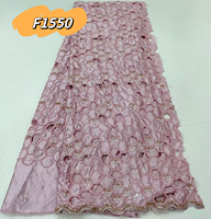 Tissu en dentelle brodée de perles multicolores de luxe en voile de polyester pour mariage à Dubaï et costumes de scène