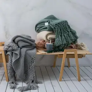 American Style Handmade For Home Decor Sofa Throw Blankets Solid Colors Throw Knitted Blanket With Tassels