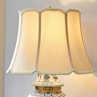 Approvisionnement d'usine décor à la maison Antique Style chinois bureau chevet décoration bleu et blanc porcelaine gingembre pot LED lampe de Table