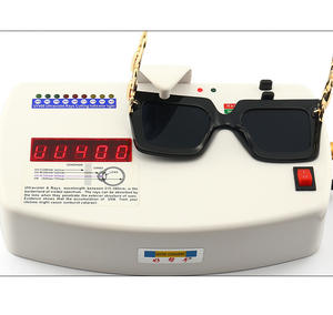 ZHIHENG nouvelle <span class=keywords><strong>chaîne</strong></span> en métal à la mode carré grand cadre <span class=keywords><strong>lunettes</strong></span> anti-lumière bleue <span class=keywords><strong>lunettes</strong></span> de soleil personnalisées femmes - Product Image 6