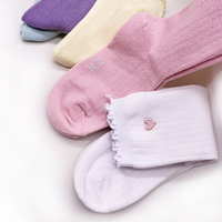 Chaussettes respirantes en coton à imprimé dessin animé pour femmes, cadeau pour filles, mignonnes, Kawaii, noir et blanc, mode streetwear