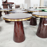 Meubles d'hôtel Table d'angle ronde en bois Verneer pour salon avec garnitures décoratives dorées en acier inoxydable