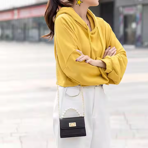 Bolsos cruzados de PU de diseñador de lujo para mujer, Mini monederos con forro de poliéster, patrón de hilo decorado con cadenas para mujer - Product Image 4