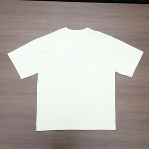 เสื้อยืดคอกลมแขนสั้นพิมพ์ลายโลโก้ถักคุณภาพสูงสีตามสั่ง ขายส่ง แห้งเร็ว ระบายอากาศดี เหมาะสำหรับฤดูร้อน - Product Image 2