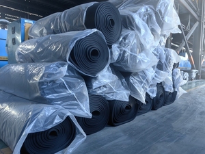 Lámina de Espuma de Goma Ignífuga Clase 0/1, Rollo de Espuma de Goma Resistente al Fuego <span class=keywords><strong>para</strong></span> <span class=keywords><strong>Aislamiento</strong></span> de Paredes y <span class=keywords><strong>Tuberías</strong></span> de Edificios - Product Image 6