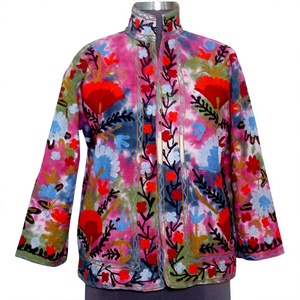 เสื้อแจ็คเก็ตบอมเบอร์ผู้หญิงลายดอกไม้ผ้าฝ้าย 100% ปักลายแบบทซูซานี แต่งระบายสไตล์โบโฮ แฟชั่นอินเดีย ระบายอากาศได้ดี - Product Image 1