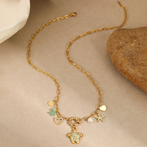Sommerlicher Ozean-Schmuck – Süße Halskette mit Anhängern aus emaillierter Schildkröte, Seestern, Muschel, Herz und Naturstein – Geschenk für Mädchen – Edelstahl - Product Image 4