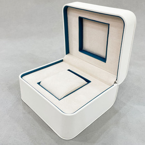 Boîte à montre de luxe en cuir PU blanc avec bordure bleue, étui de rangement et d'emballage cadeau haut de gamme pour une seule montre - Product Image 1