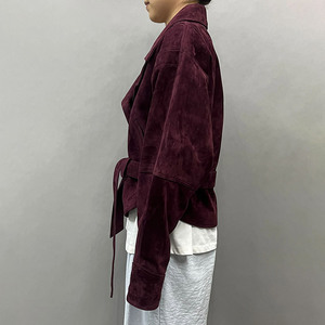Giacca da Donna <span class=keywords><strong>in</strong></span> Vera Pelle Scamosciata 2025 Personalizzata di Alta Qualità Stile Streetwear, Cappotto Corto Scamosciato a <span class=keywords><strong>Vita</strong></span> Aderente <span class=keywords><strong>con</strong></span> <span class=keywords><strong>Cintura</strong></span> - Product Image 3