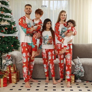 Pigiama di natale con stampa a strisce bianche rosse abiti abbinati per famiglia - Product Image 4