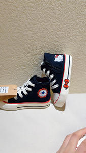 أحذية قماشية عالية الجودة ، أحذية رياضية ، أحذية قماشية لطيفة للأطفال - Product Image 2