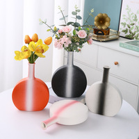 R42 Home Decor Luxus zubehör Nordic Modern Rustikal Modern Dekorativ Großhandel Keramik vasen Mit Künstlichen Pflanzen