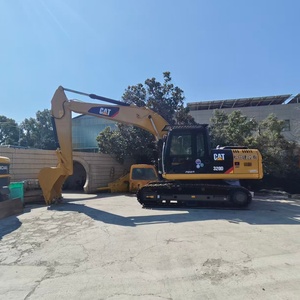 Équipement lourd, excavatrice Caterpillar 320D2L, poids en ordre de marche de 20 tonnes, capacité de la benne de 1,2 m³, moteur de 109 kW, boîte de vitesses - Product Image 1