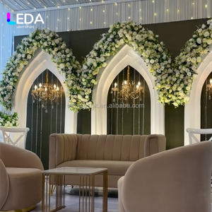 Arco de Acrílico Blanco Elegante LEDA para Decoración de Bodas y Eventos - Product Image 2