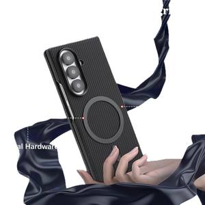 Nueva Funda Magnética Resistente para Teléfono Celular para <span class=keywords><strong>Samsung</strong></span> <span class=keywords><strong>Z</strong></span> <span class=keywords><strong>Fold</strong></span> 3 <span class=keywords><strong>4</strong></span> 5 Flip 6 7 FE, Funda Protectora de Fibra de Carbono - Product Image 5