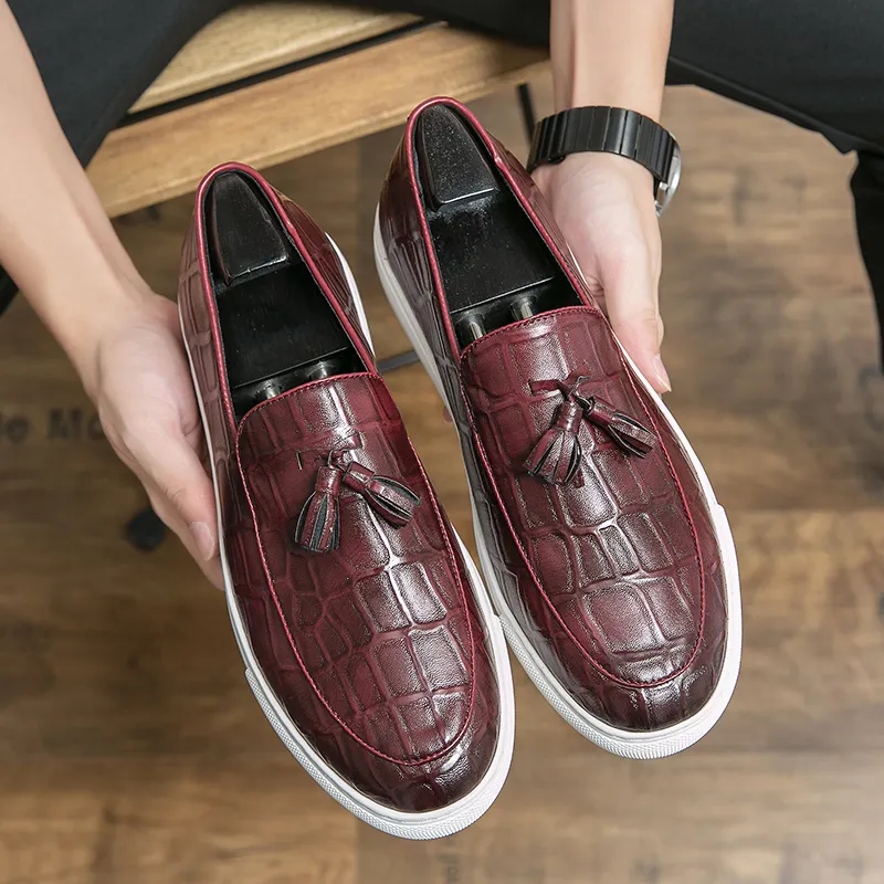 2100 2023 big size men's casual walking style shoes loafers