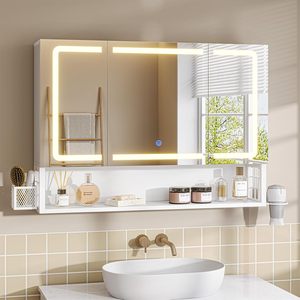 Gabinete con Espejo LED y 3 Puertas, con Tomacorriente, Mueble de Baño para Montar en la Pared, con Puerto USB C y Sensor Táctil, Venta al Por Mayor - Product Image 1