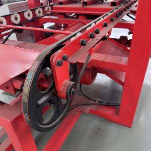 Macchina per la Produzione di Mattoni Solidi QT4-26 Semi-Automatica per Mattoni Forati in Cemento con Scatola del Cambio - Product Image 4