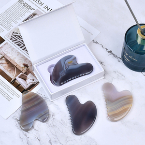 Logo personnalisé 100% véritable agate grise naturelle outil de Guasha pour le visage gris Jade <span class=keywords><strong>Gus</strong></span> Sha pierre masseur soins de la peau du visage Gua Sha avec dents - Product Image 6