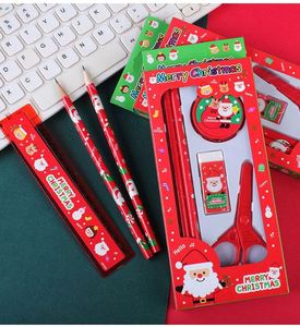 Juego de Papelería de Madera de Cinco Piezas con Diseño de Dibujos Animados, Regalo de Navidad para Niños, Regla, Goma de Borrar, Sacapuntas - Product Image 3