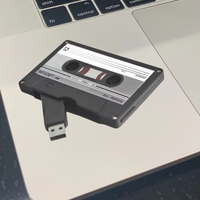 Memoria USB de 64 GB Estilo Vintage con Diseño de Casete, Interfaz USB 2.0, Alta Velocidad, Garantía de 3 Años, Chip Flash Clase A, Plástico