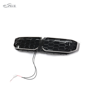 1シリーズI3カーグリルライト2023年 + ダイヤモンド光沢ブラック & シルバーLEDアクセサリーI3フロントバンパーI3グリル - Product Image 5