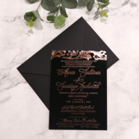 Estampado en caliente de acrílico negro en tarjetas de menú de oro rosa 5*7 pulgadas Tarjeta de invitación de boda de estilo elegante con sobre