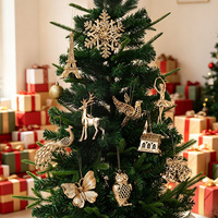 Nouveaux pendentifs décoratifs de Noël rouges et dorés, flocons de neige électroplaqués, cerfs en plastique, style euro-américain