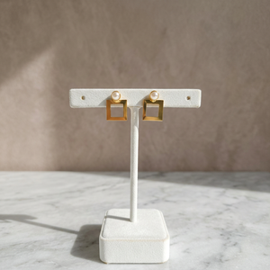 Pendientes Geométricos de Latón Chapado en Oro con Diseño Cuadrado de Perla de Imitación, Joyería Moderna para Mujer, Ideal para Fiestas - Product Image 3