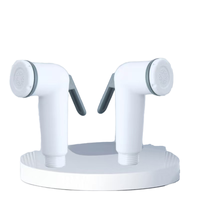 Ensemble de bidet de salle de bain moderne en PP avec petit arroseur floral, robinet de toilette pour femmes, pour le rinçage et le nettoyage