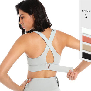 Cupshe — <span class=keywords><strong>soutien</strong></span>-<span class=keywords><strong>gorge</strong></span> de <span class=keywords><strong>sport</strong></span> réglable à bretelles, personnalisé, grande taille, fermeture éclair avant, impact élevé - Product Image 5