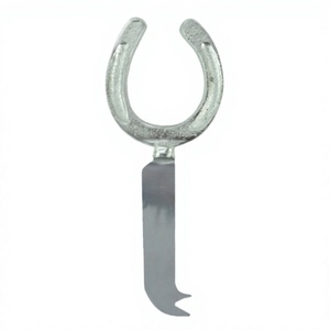 Cuchillo de queso con mango de herradura elegante, cuchillo de corte de chocolate Brownie de pastelería elegante más vendido en estilo ecuestre - Product Image 1