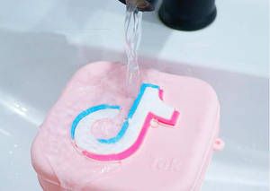 Mini bolso cruzado con patrón de dibujos animados <span class=keywords><strong>Tik</strong></span> <span class=keywords><strong>Tok</strong></span> para chicas, monedero cuadrado de silicona - Product Image 6