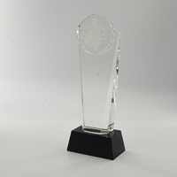 Trophée de golf en verre de cristal gravé au laser 3D avec logo personnalisé en gros trophée de golf en cristal K9 avec base