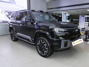 Fangbao Leopard 8 2025 SUV Intelligente di Lusso a 7 Posti - Tour di Gruppo e Uso Quotidiano, Look Imponente, Potente Carico, Spazio Ottimizzato - Product Image 3
