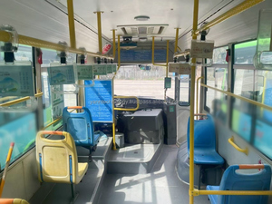 Autobús Urbano de Lujo Usado de Alta Calidad y Bajo Precio en Venta, 30 Asientos, Diésel/GNC, Volante a la Izquierda, Casi Nuevo, con Aire Acondicionado - Product Image 3