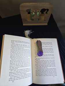 Marcadores de Libros de Resina y Madera Hechos a Mano, Marcadores Artísticos con Madera Natural y Diseño Decorativo de Resina - Product Image 2