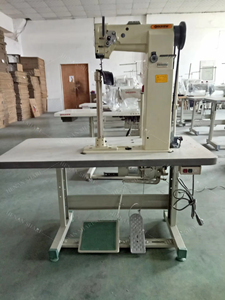 Máquina de coser automática de una aguja de pespunte para calzado y equipaje - Product Image 2