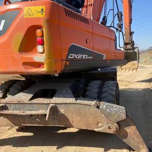 รถขุดไฮดรอลิกตีนตะขาบ DOOSAN 210 มือสอง ผลิตในเกาหลีใต้ ขายดี บุ้งกี๋ 1.05 ลิตร ปั๊มมอเตอร์ประสิทธิภาพสูง รุ่นปี 2023 - Product Image 5