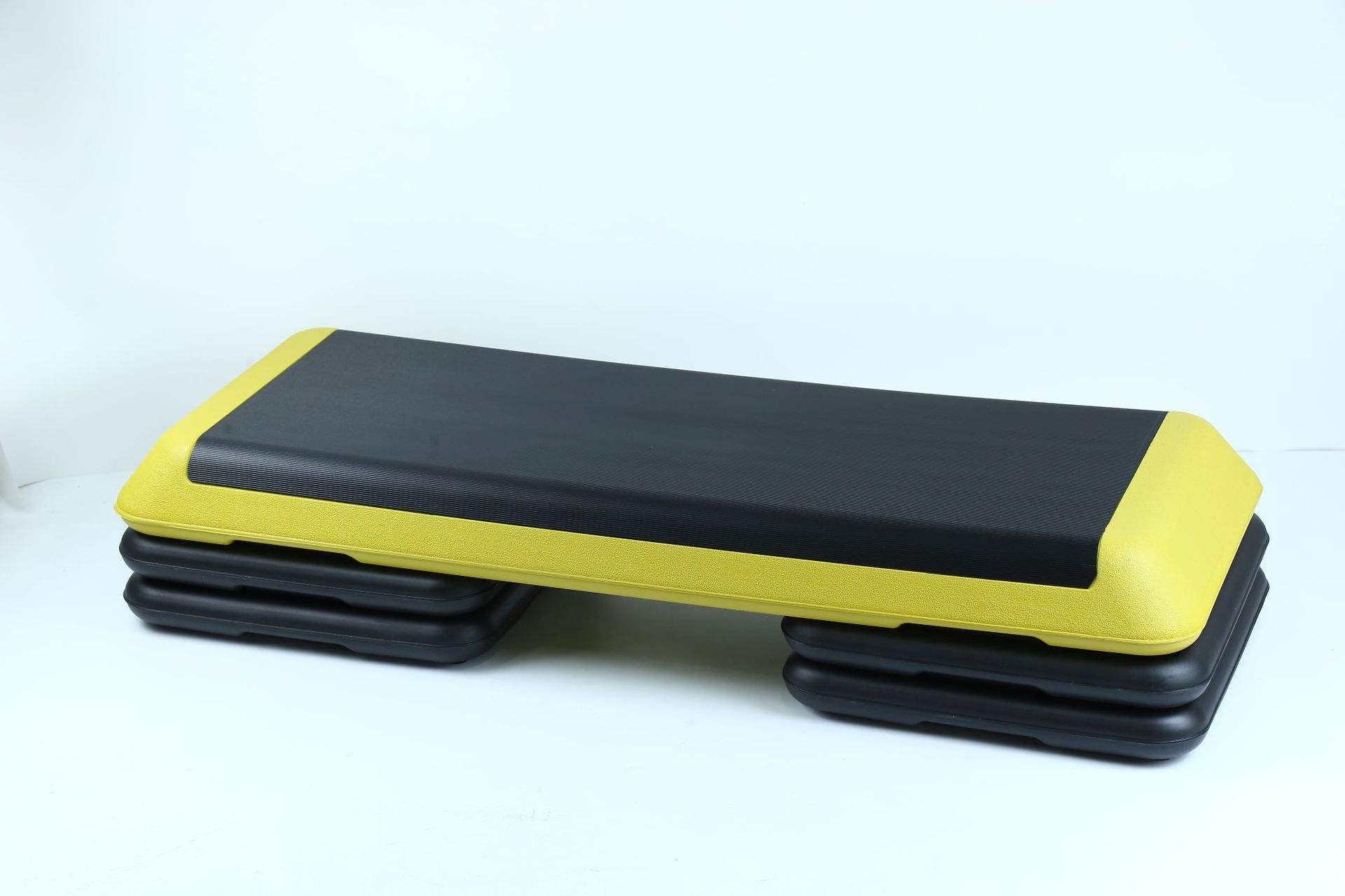 สีเหลือง