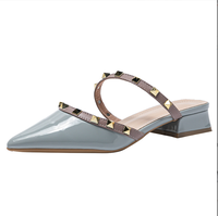 Demi-chaussures pour femmes Rivet pantoufles à talons bas sandales 668
