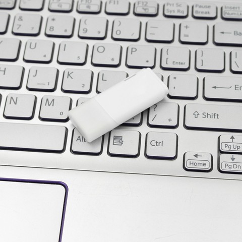 Cheap Usb 8gb White Pick #23 (296591)