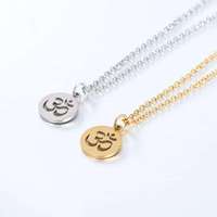 Collier pendentif Gaovo Symbole Om en acier inoxydable plaqué or, avec breloque disque rond, bijou pour femme, idéal pour les fêtes et le quotidien