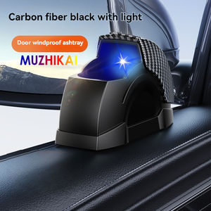 Nouveau cendrier de <span class=keywords><strong>voiture</strong></span> de haute qualité avec couvercle Cendrier en alliage de lumière LED Cendrier automatique de <span class=keywords><strong>voiture</strong></span> portable en aluminium - Product Image 6