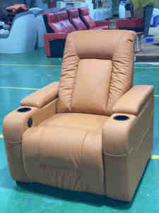 Canapé home cinéma en cuir véritable meubles <span class=keywords><strong>de</strong></span> <span class=keywords><strong>théâtre</strong></span> design anti-rides inclinable électrique un canapé spécial pour la salle <span class=keywords><strong>de</strong></span> cinéma - Product Image 3