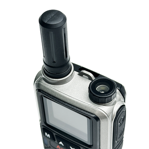 Walkie Talkie de mano BL810 Nuevo intercomunicador 4G POC con conectividad IP de señal fuerte - Product Image 2
