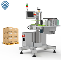 Machine d'étiquetage industrielle pour l'impression et l'application d'étiquettes sur les boîtes en carton, pour la logistique et l'étiquetage en entrepôt SKILT